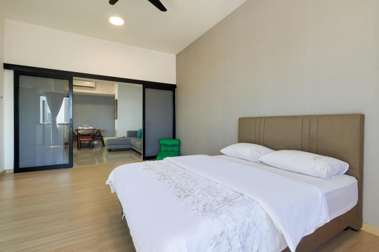 Encorp Strand Residences By Airhost Kota Damansara Esterno foto