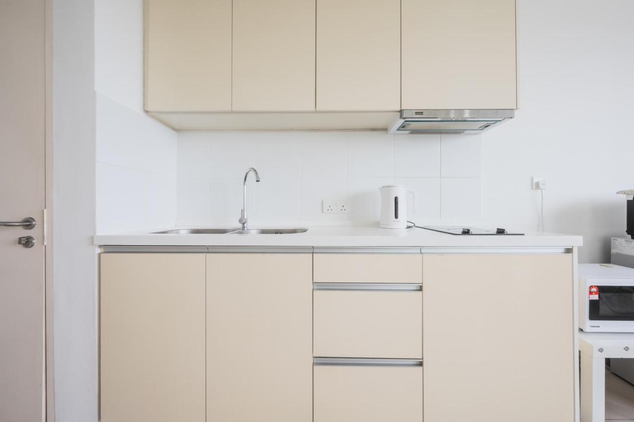 Encorp Strand Residences By Airhost Kota Damansara Esterno foto