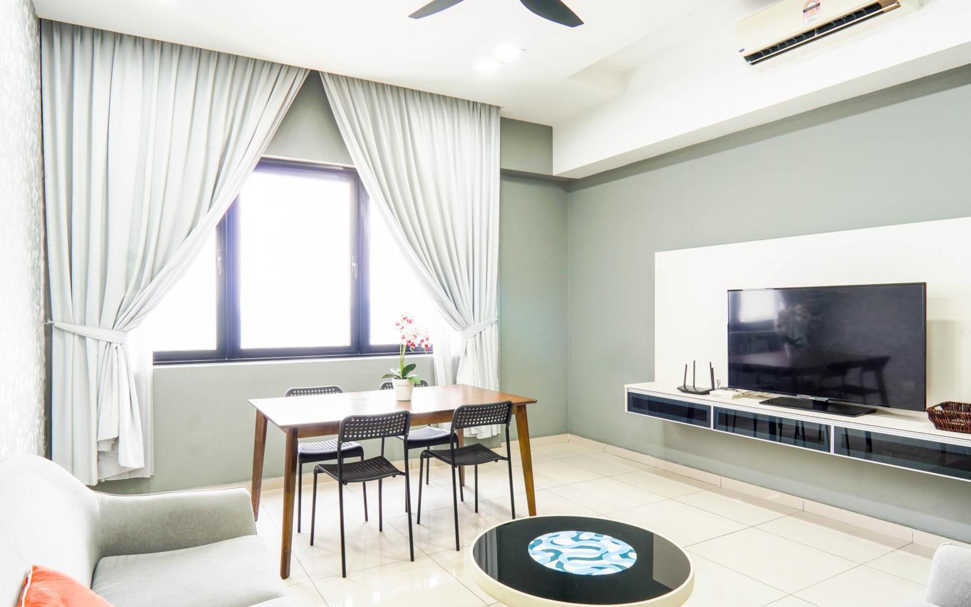 Encorp Strand Residences By Airhost Kota Damansara Esterno foto