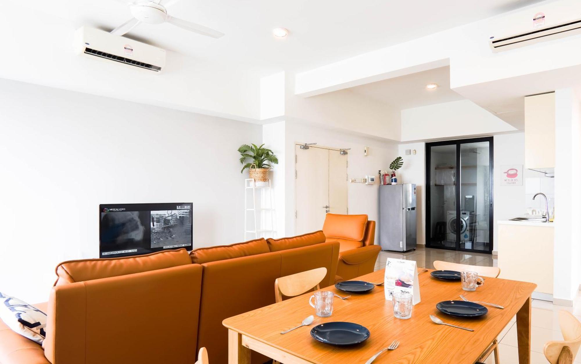 Encorp Strand Residences By Airhost Kota Damansara Esterno foto