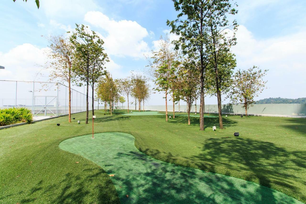Encorp Strand Residences By Airhost Kota Damansara Esterno foto