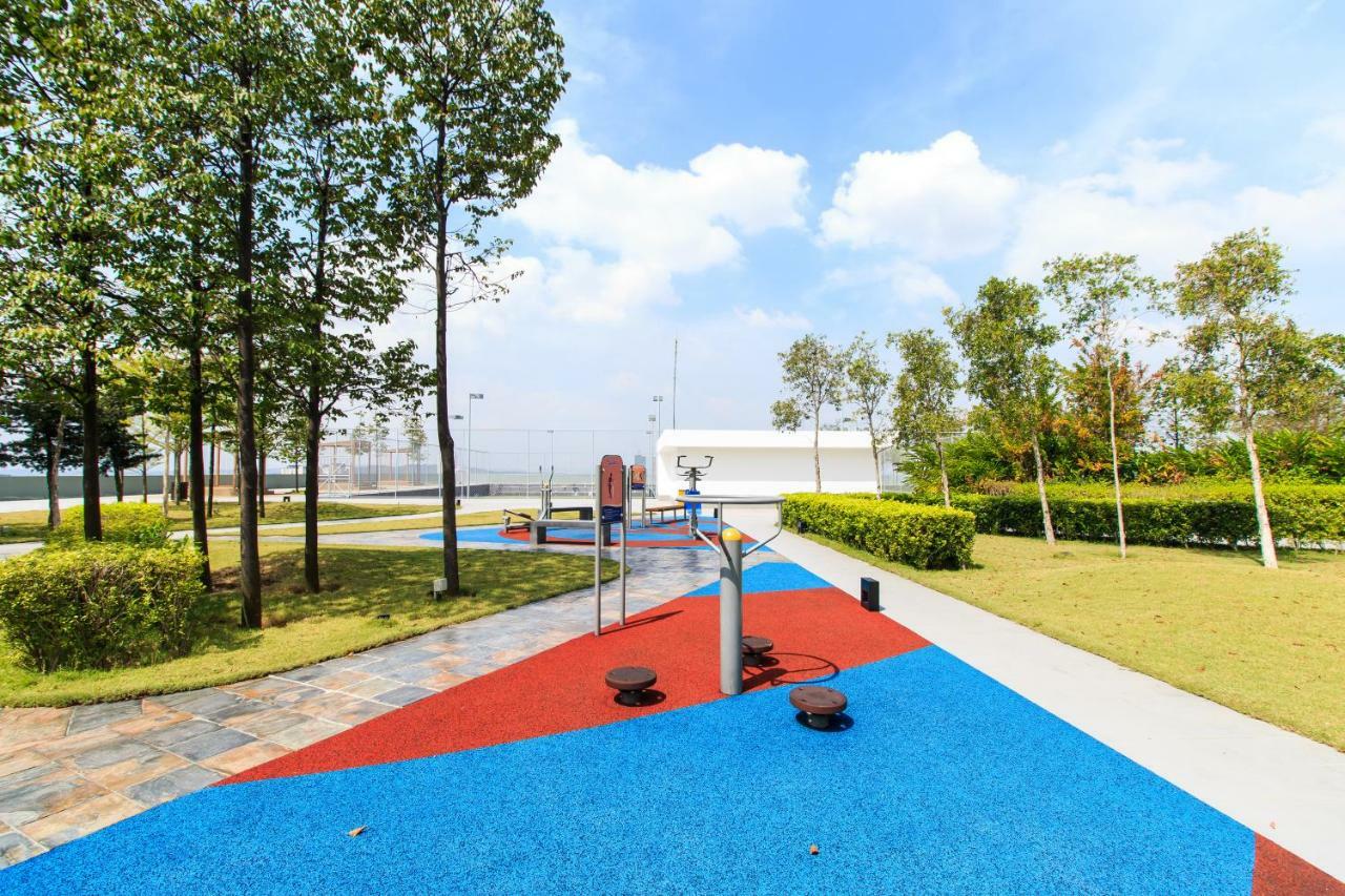 Encorp Strand Residences By Airhost Kota Damansara Esterno foto
