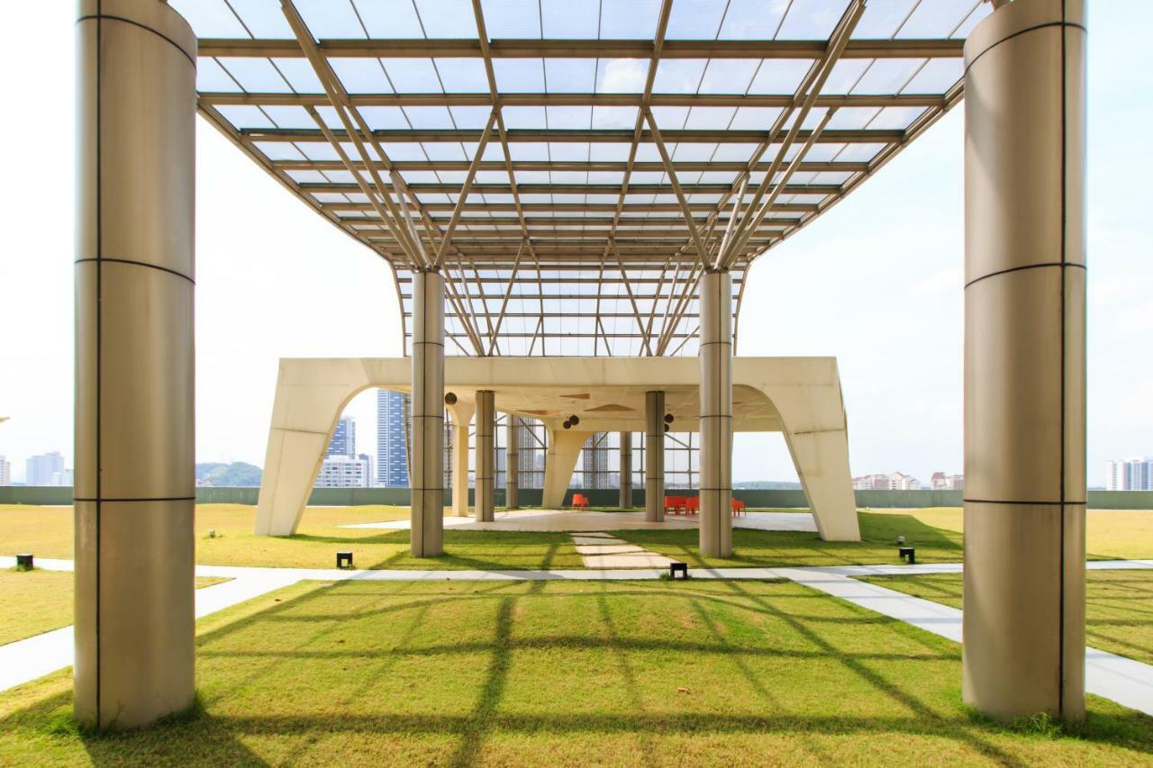 Encorp Strand Residences By Airhost Kota Damansara Esterno foto